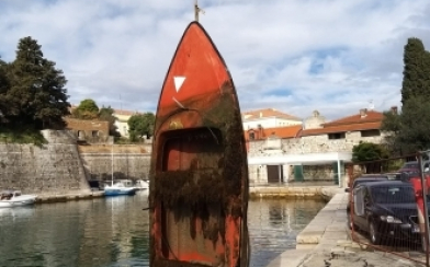 Akcija vađenja potopljenih brodica u lukama Bregdetti i Foša