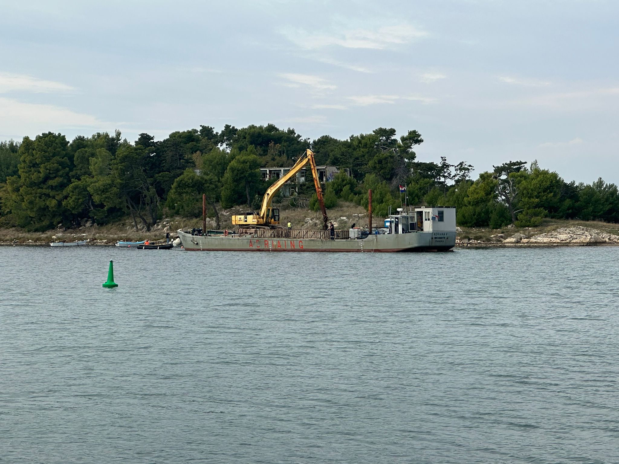 Započeli radovi na uklanjanju naplavnog sloja u akvatoriju Ninske uvale